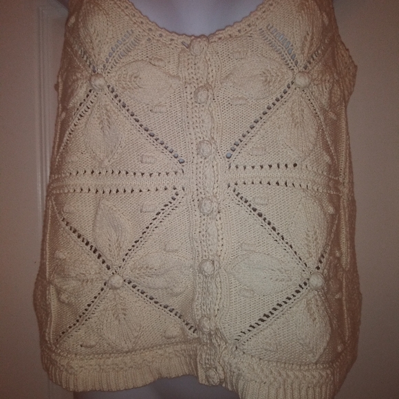 Sezane Joas Floral Knitted Crochet Sweater Vest  - Picture 5 of 8